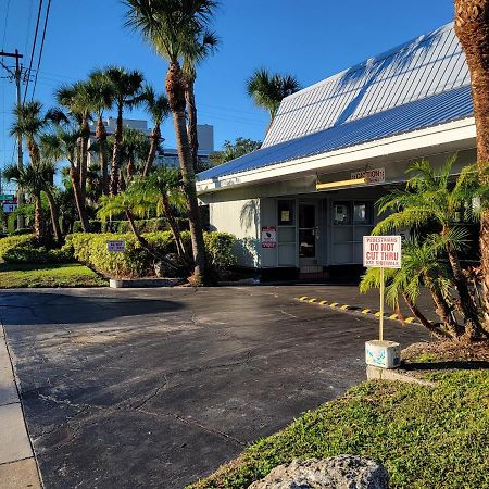 Budget Inn Of Winter Haven Bagian luar foto